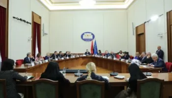Protesta përplas PS-PD, rrëzohet kërkesa për mocion me debat