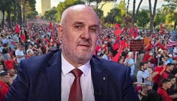 Protestat/ Avokati: Kërkesat e lexuara nga Goxhaj ishin nxjerrë nga Flamur Noka para një jave