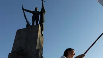 Protestat në Serbi: Me narrativin për Kosovën kundër pushtetit në Beograd