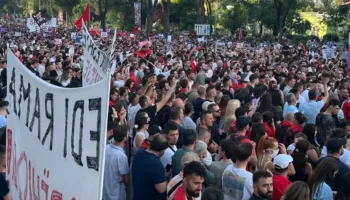 Protestat në Shqipëri! DW: Qeveria duhet të pyesë veten “Pse?“