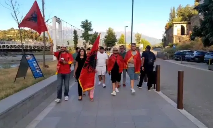 Protestë dhe në Berat, qytetarët thirrje kundër qeverisë