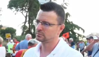Protestuesi: Kam ardhur nga Amerika, do të vijnë me mijëra! Kryeministri të dorëhiqet