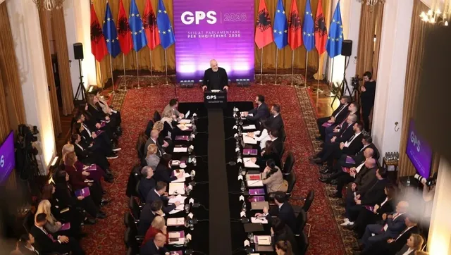 PS mbledh sot Grupin Parlamentar, në fokus integrimi në BE dhe investimi në Zvërnec