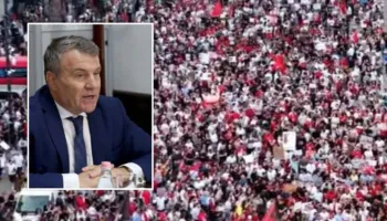 “Qeveria e tij personale është e kalbur”/ Tubimet masive, Arben Malaj: Dorëheqja e Ramës është një objektiv…