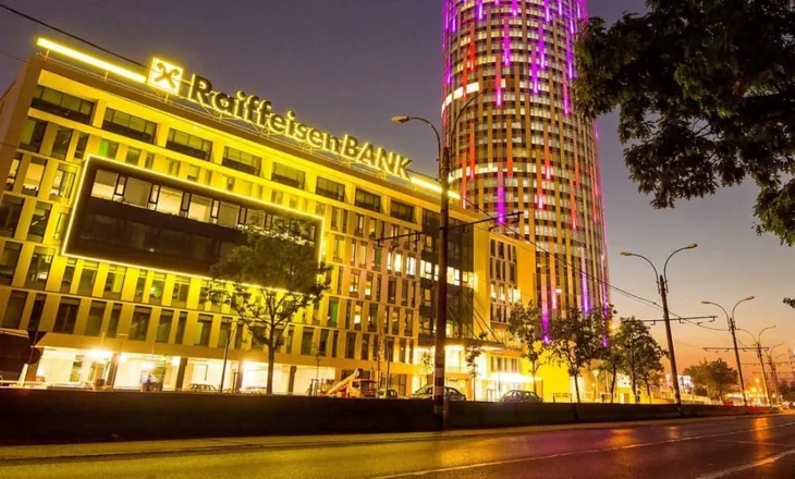 Raiffeisen, Intesa, OTP…/ Vodhën qytetarët duke fiksuar interesat, Rumania gjobë 710 mln euro bankave