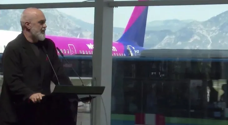 Rama: Aeroporti i Vlorës do të hapet patjetër, gati gara për aeroportin turistik të Gjirokastrës