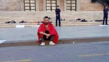 Rama dedikim protestuesit: Mbrëmë të kthyen në hero për të të lënë në rrugë vetëm
