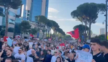 “Rama është tradhtar”, Qytetarët kërkojnë anulimin e projektit në Zvërnec