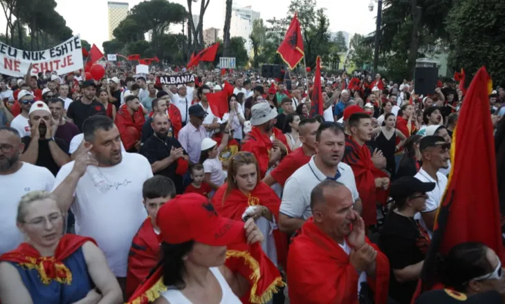 “Rama jepe dorëheqjen”, nis dita e 23-të e protestës qytetare