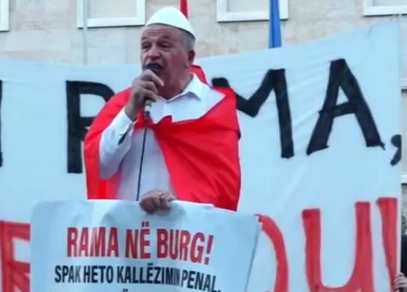 “Rama ka bërë gjenocid, preu rrënjët e kombit”/ Pensionisti: Idealistët dhe intelektualët të mblidhen kundër regjimit