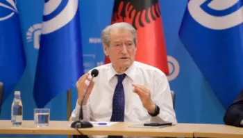 “Rama kishte vendosur që të ndërtonte aeroportin, aty ku kishte zbritur me baba Pilon”/ Berisha: U gjet toka dhe…