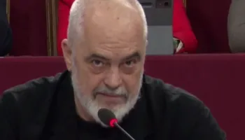 Rama liston investitorët në Zvërnec: Markat luksoze si “AMAN Hotel” dhe “Cheval Blanc”