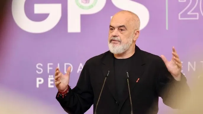 Rama mbledh drejtuesit politikë të qarqeve të mërkurën në selinë e PS-së/ Çfarë pritet të ndodhë
