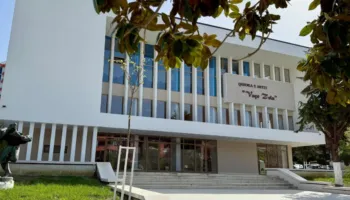 Rama ndan pamjet e Pallatit të Kulturës “Vaçe Zela”: Tanimë i rilindur me kushte dinjitoze