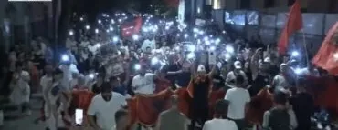 “Rama në burg, Berisha në burg”/ Të pandalshëm, shqiptarët kërkojnë dorëheqjen e Edi Ramës
