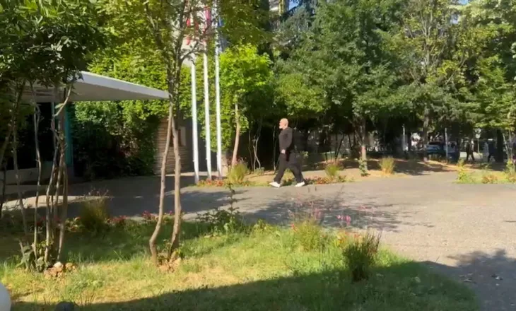 Rama në selinë rozë, mbledh urgjent ministrat dhe drejtuesit politikë