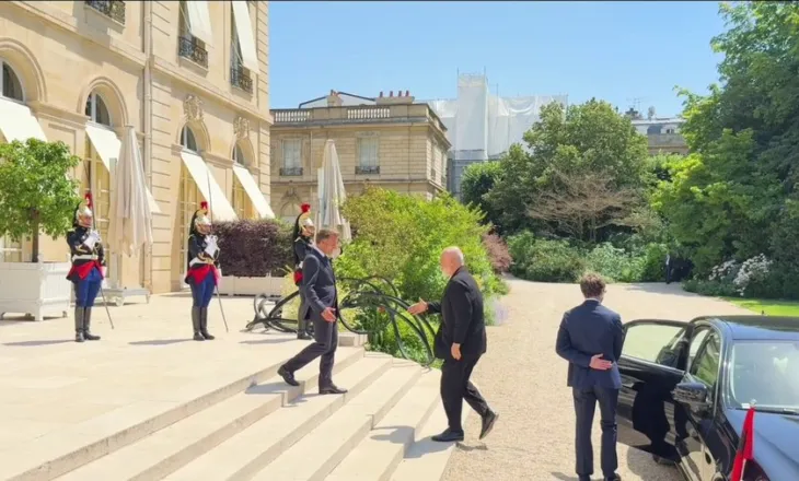 Rama pritet nga Macron në Pallatin Elysee