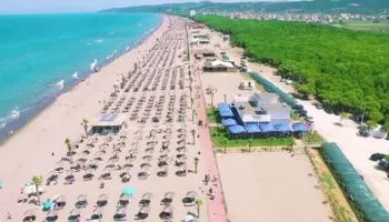 Rama publikon pamjet: Bukuria e detit të Spillesë, një nga destinacionet e verës