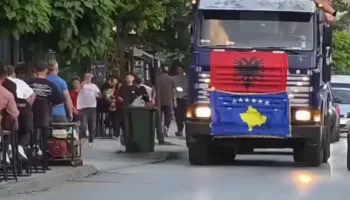 Rama shigjeton Albin Kurtin: “Kur ushtarët e verbër të karvaneve politike nga Prishtina e Tetova paraqiten në Tiranë si “diasporë””….