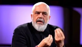 Rama shpërndan deklaratën e Unionit të Gazetarëve dhe video nga protesta: Kanë rrahur shoferët se nuk i binin burisë