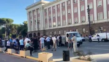 Rama takim me banorët e Zvërnecit, qytetarët mblidhen për protestë
