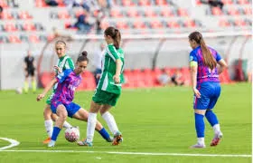 Raporti i UEFA/ Në Shqipëri katërfishohet numri i vajzave futbolliste