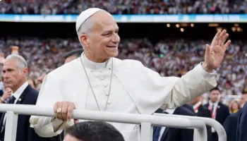 Real Madridi emëron Papa Leo XIV anëtar nderi të klubit