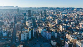 Reforma e re/ Taksa e pronës rritet, kush ka më shumë se 1 banesë do të paguajë 50% më shumë