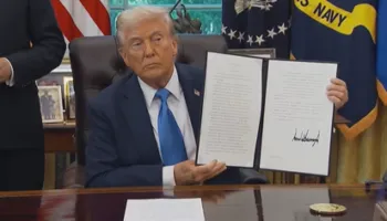 “Rihapje e plotë e Ngushticës së Hormuzit”, Trump konfirmon lajmin: Paqja me Iranin firmoset sot