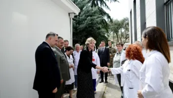 Rikonstruksioni i Spitalit të Traumës, ministrja Sala: Shërbimi vijon pa ndërprerje
