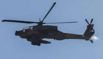 Rrëzimi i helikopterit amerikan, SHBA godet objektivat ushtarake iraniane