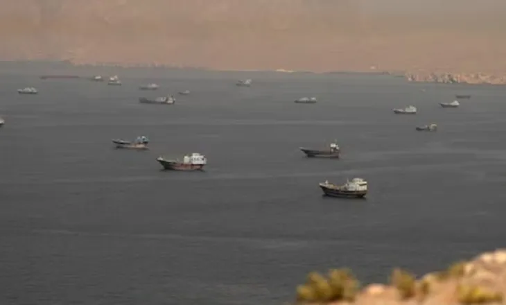 Rritet alarmi global: Irani mbyll Ngushticën e Hormuzit pas shkeljeve të armëpushimit