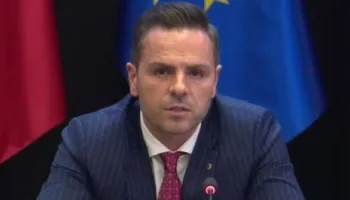 Rruga 1.3 mln euro u shkatërrua pa u marrë në dorëzim, “çmendet” Ami Kozeli i ARRSH, hap tenderin 955 mijë euro…