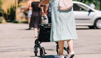 Sa të rrezikshme janë valët e të nxehtit për të moshuarit?