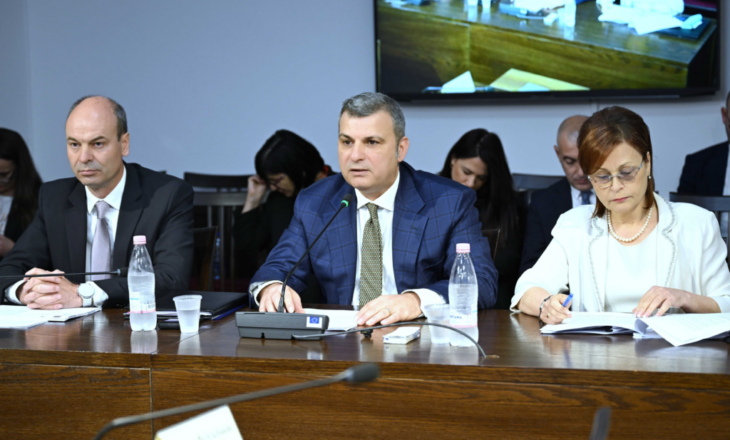 Sejko raporton në Komisionin e Ekonomisë: 166 mijë transaksione SEPA në një tremujor, 2.2 mld euro vlerë