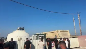 Sërish tensione në Aeroportin e Vlorës, ‘2A Group’ e Valon Ademit bllokon hyrjen për punonjësit e Pacollit