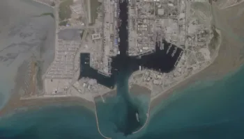 SHBA i përgjigjet Iranit pas rrëzimit të helikopterit, nis sulme të reja afër Ngushticës së Hormuzit. Trump: Reagimi ynë do jetë i fuqishëm