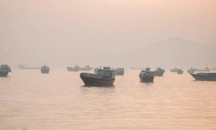 SHBA rrëzon dronë iranianë, tensione në Ngushticën e Hormuzit!