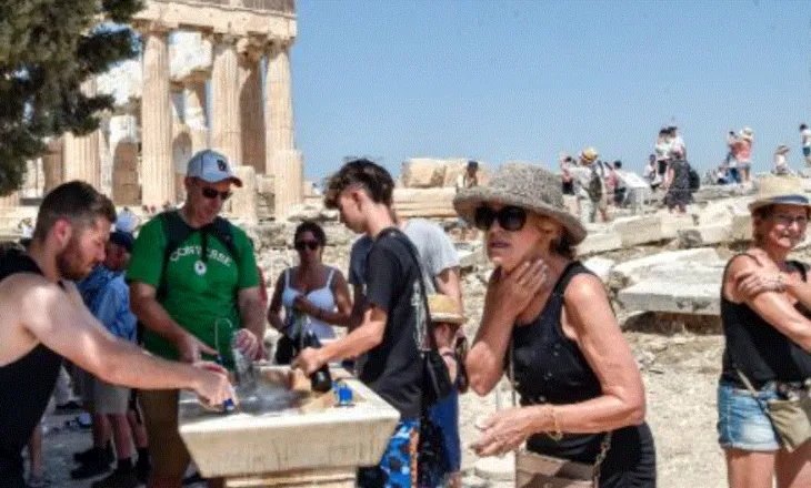 Shefi i OBSH për Evropën: Nxehtësia ekstreme të trajtohet si një krizë shëndetësore