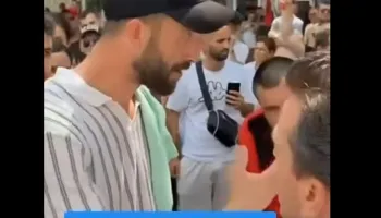 Shehajn e kapin protestuesit me vezë në duar dhe e bëjnë “për një lek”! Balla nxjerr videon