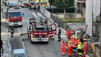 Shembet ndërtesa pas shpërthimit të gazit, 3 viktima dhe dy të plagosur