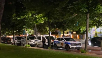 Sherr me grushte e sende të forta në Sarandë, policia shoqëron në komisariat 6 persona, gjithçka nisi për motive të dobëta