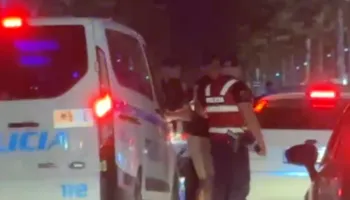 Sherr mes disa personave në Vlorë, ndërhyn policia