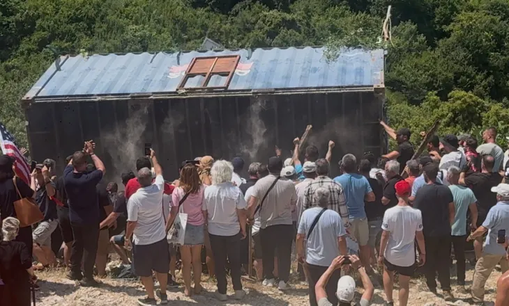 Shoqërimet në polici ndezin reagimet e banorëve: Paralajmërohet protestë para komisariatit në Himarë