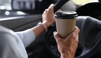 Shpenzime që as nuk i vini re, por që ju mbarojnë paratë më shpejt nga sa mendoni