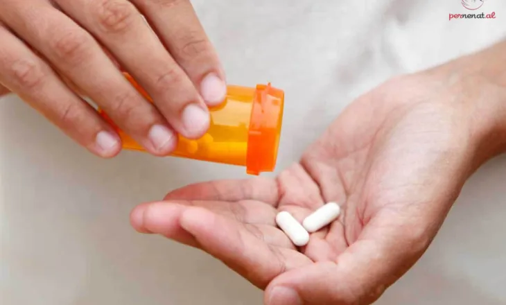 Shqipëria abuzon shumë me antibiotikët, që nga 1990, mbi 300 vdekje çdo vit për shkak të rezistencës mikrobike