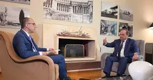 “Shqipëria brenda 2030-ës në BE, parashikimi i duhur”, ish-Presidenti i Francës: Europa të shmangë interferencat e…