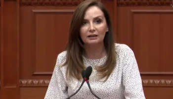 “Shqipëria ka një realitet tjetër”, Tabaku: Kam qenë që nga dita e parë në protestë, thirrjet e të rinjve të dëgjohen nga qeveria