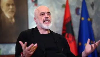 Shqiptarët kërkojnë largimin e tij, Rama për Al Jazeera: Projekti në Zvërnec do të realizohet!