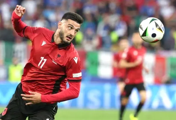 Shqiptarët shumë të lidhur me Kombëtaren e tyre, Broja gati të kalojë në Serie A italiane